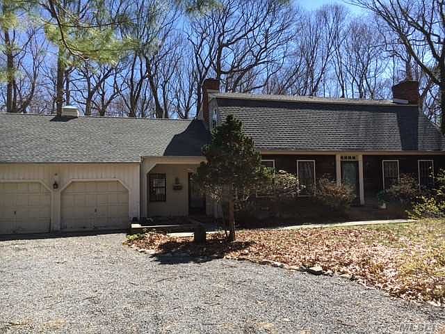 1st image of 44 Fiddlers Green Dr