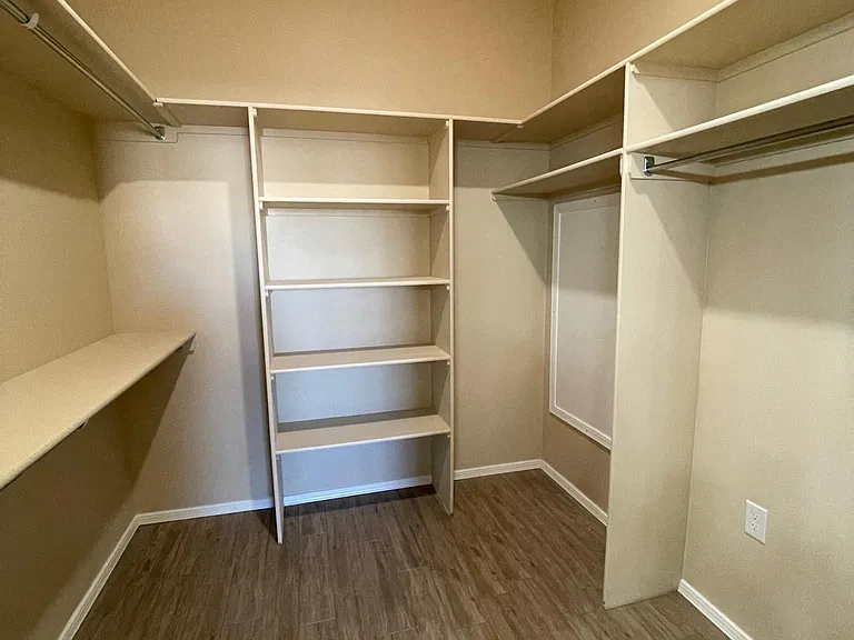 2035 El Presidio — Photo 17