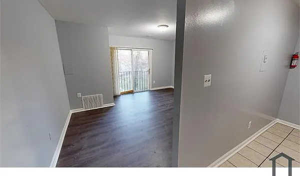 5348 E St SE #307 — Photo 7