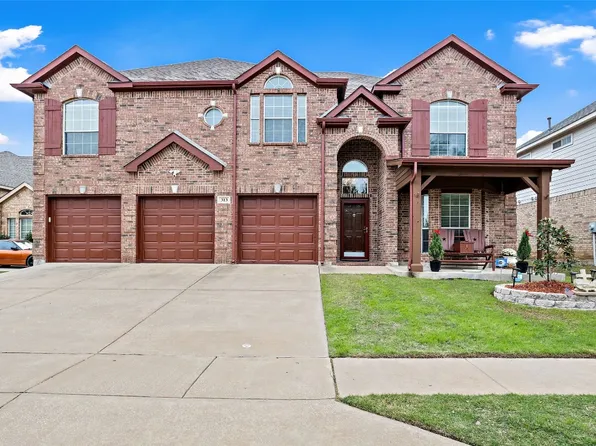 313 High Desert Dr, Fort Worth, TX 76131