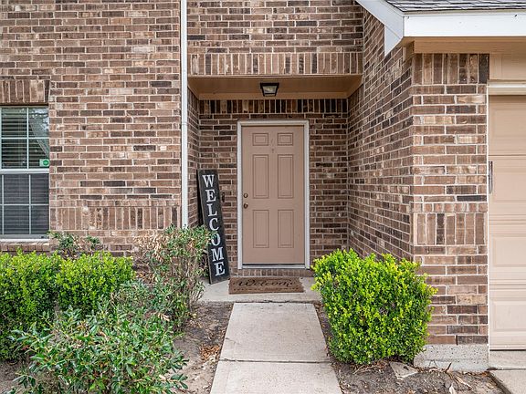 4th image of 24502 Cobble Canyon Ln
