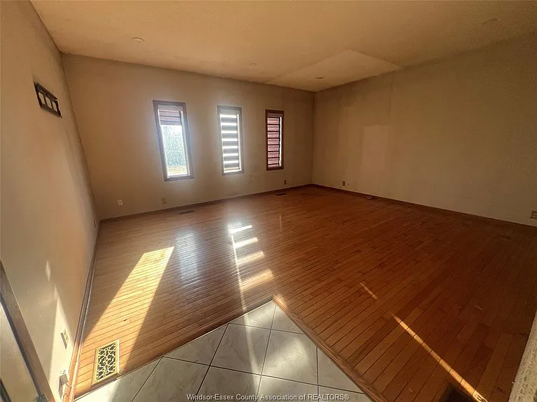 1550 Roxborough Blvd #LOWER — Photo 4