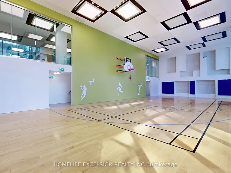 195 Redpath Ave #914 — Photo 29