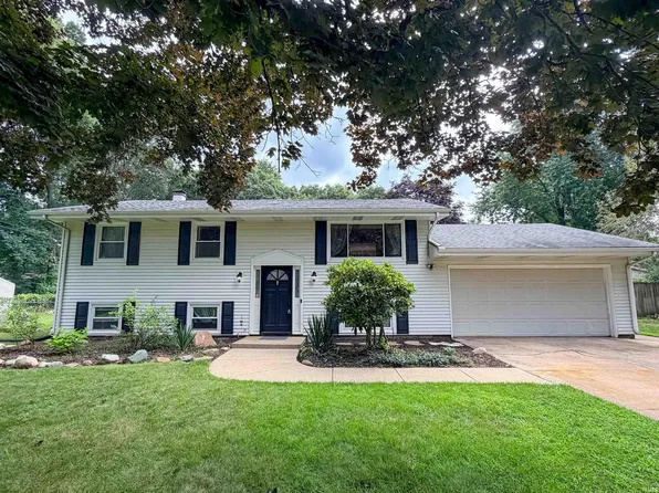54554 Cornell Dr, Mishawaka, IN 46545