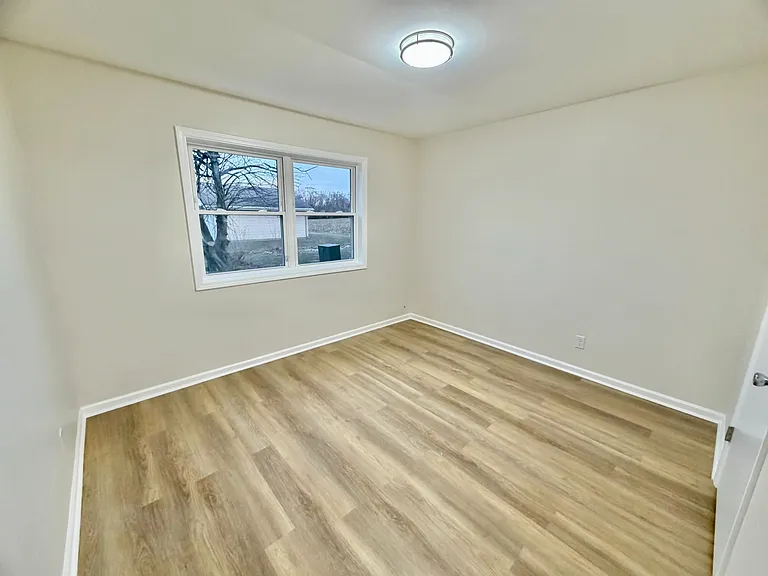 Sherwood Forest Apartments — Photo 19
