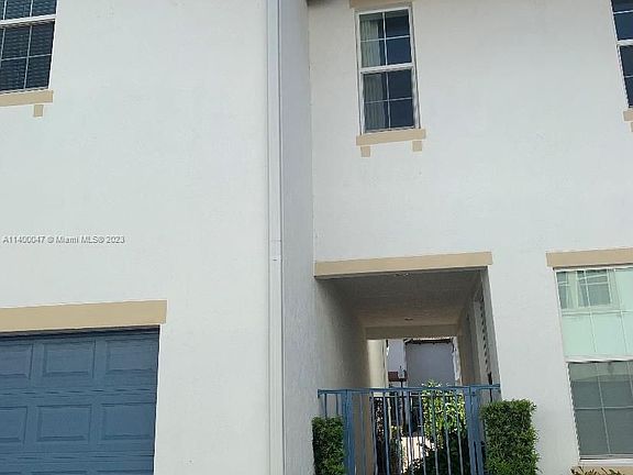 3rd image of 2566 SW 119th Way #3911
