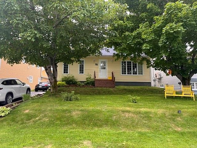 1st image of 44 Raynham Avenue
