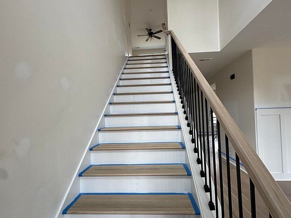 3rd image of 1184 Hawley Rd