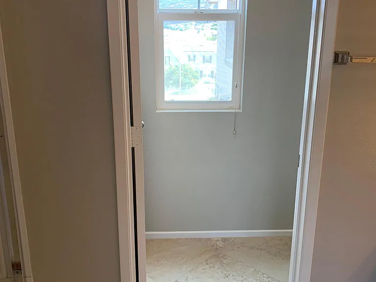 16956 Laurel Hill Ln — Photo 20