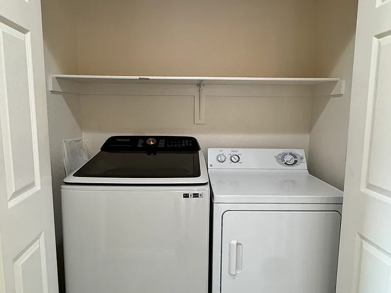 31 E Agate Ave #208 — Photo 14