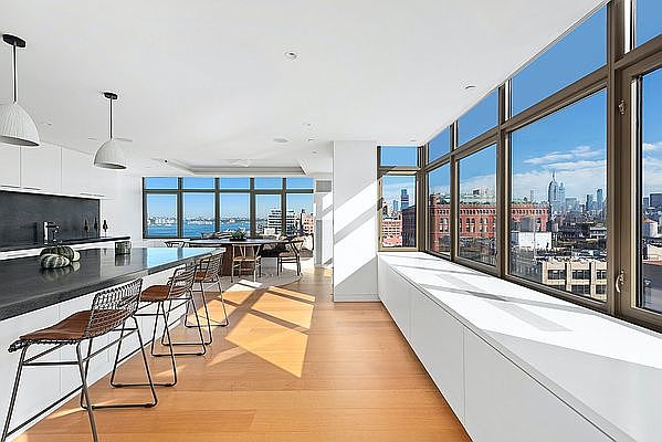 1st image of 1 Morton Sq #Phae