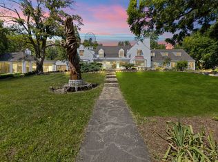 9210 Country Club Rd, Woodstock, IL 60098