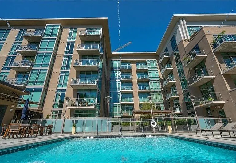 905 Juniper St NE #401 — Photo 21