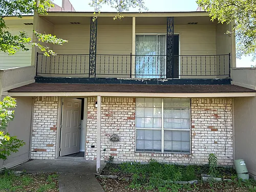 1801 Ridgeview St Photo 1