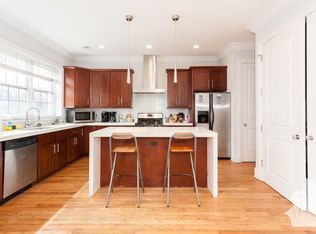 3718 N Wilton Ave #3JC, Chicago, IL 60613