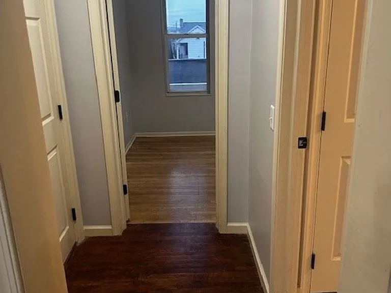 50 Lincoln Ave — Photo 16