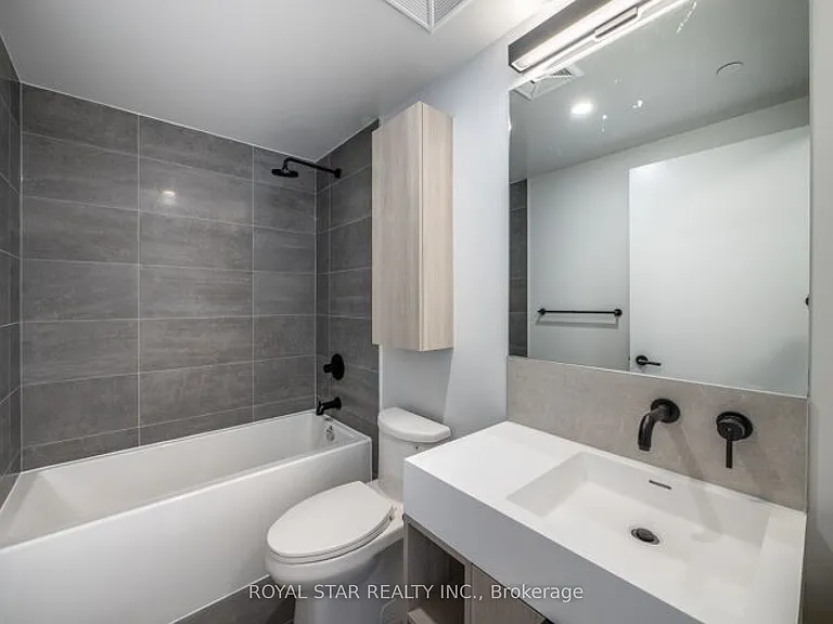 108 Peter St #518 — Photo 20