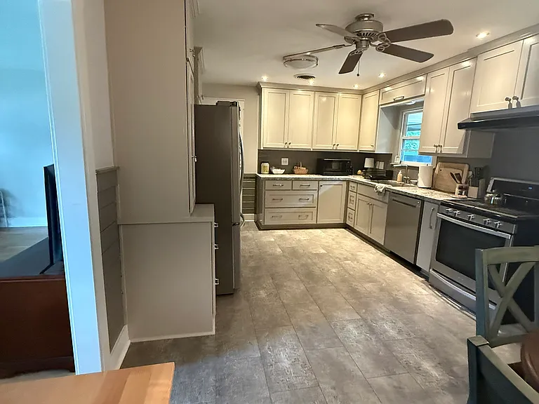 701 S Coulter Dr — Photo 8