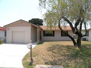 1902 SW 97th Ave, Hollywood, FL 33025