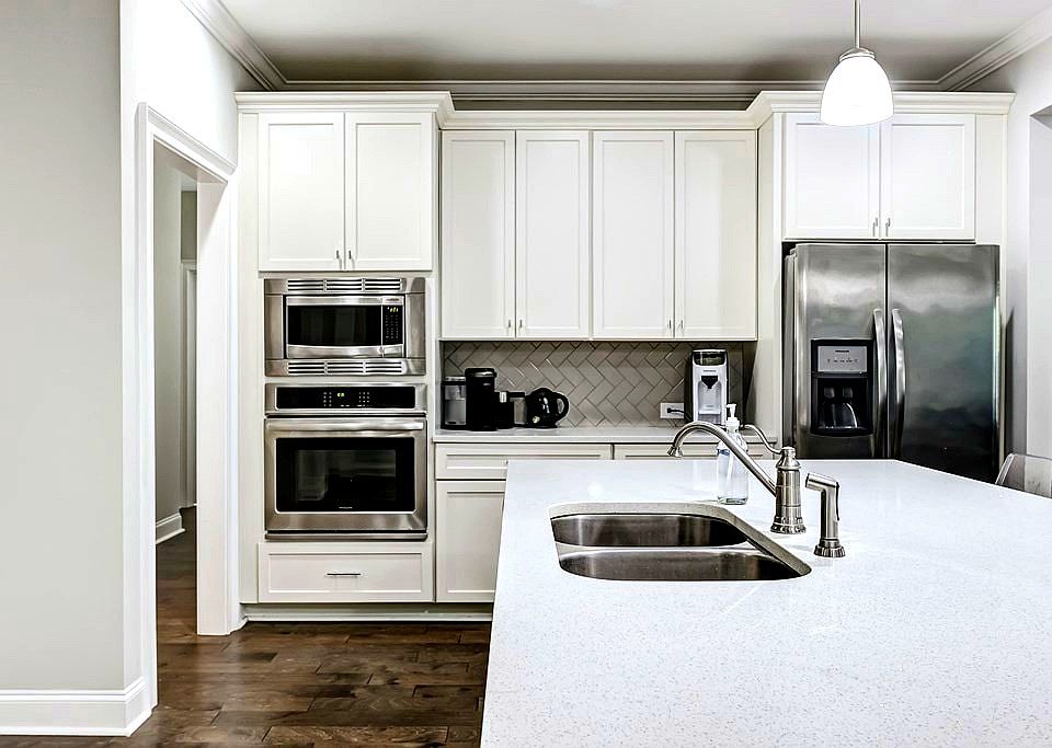 1st image of 110 Tablerock Ct