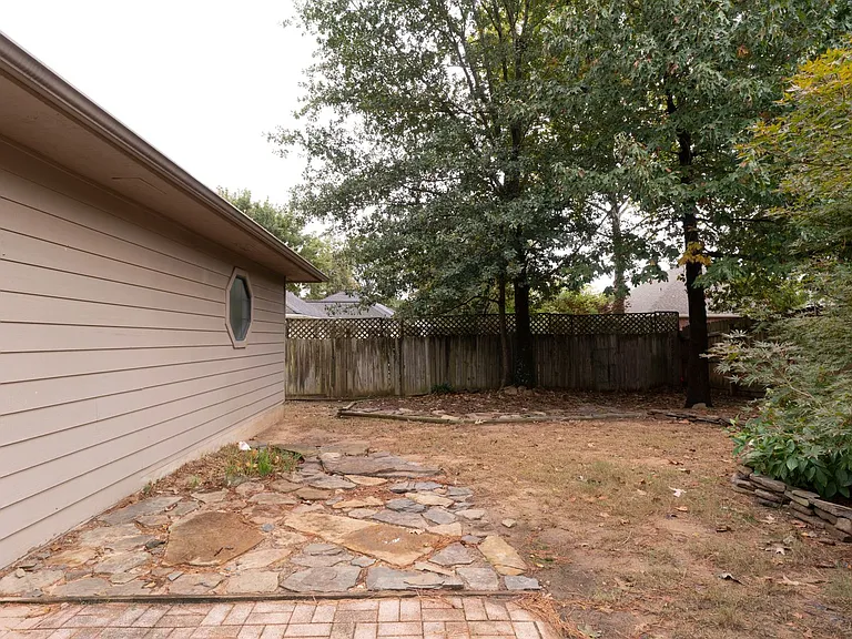 122 Hibiscus Dr — Photo 19