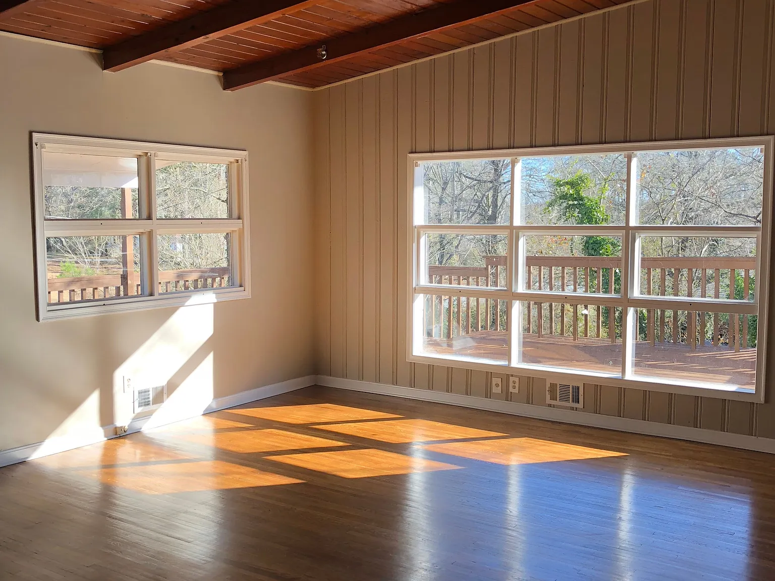 2 bed, 1.0 bath, 1177 sqft, $1,895 — Photo 3