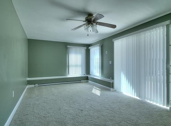 3rd image of 93 Harbor Ave #B