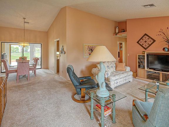 4th image of 2301 Leisure World