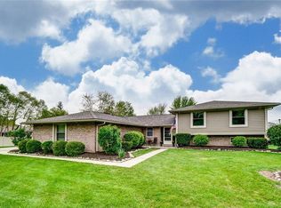 1550 Mapleton Dr, Dayton, OH 45459