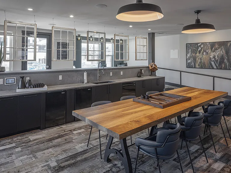 Oak Street Lofts — Photo 40