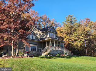 102 S Lakewood Dr, Ridgeley, WV 26753