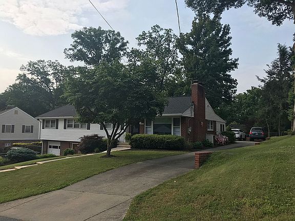 3rd image of 1610 Sherwood Rd
