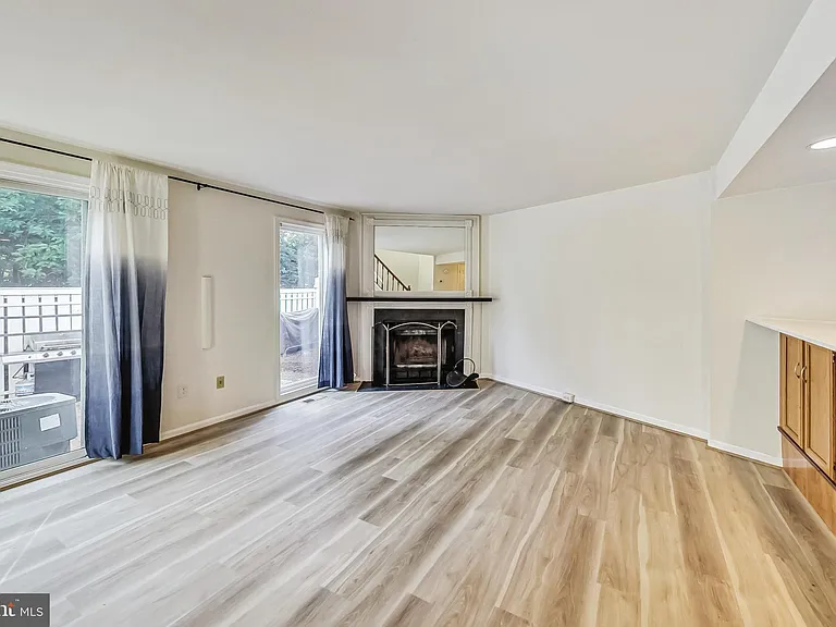 11924 Redtree Way — Photo 6