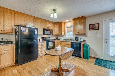 005-304121-8987 Valley Drive Southeast 0