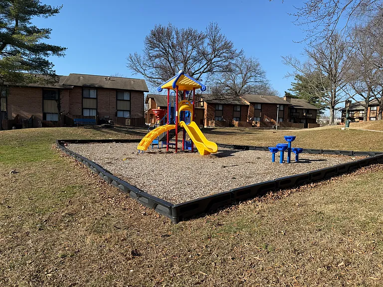1599 Knollway Dr #WT32 — Photo 12