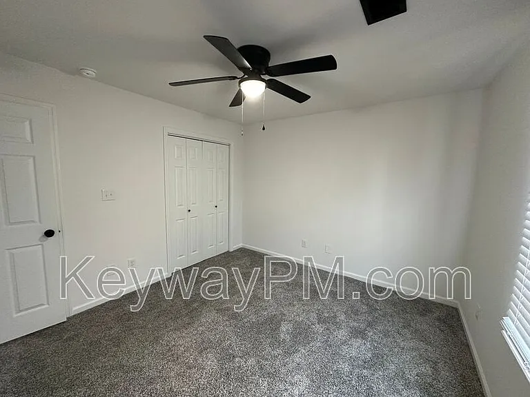 4687 Perry Mill Cir — Photo 10
