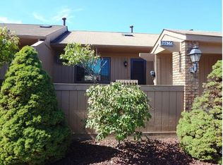 25361 Potomac Dr, South Lyon, MI 48178
