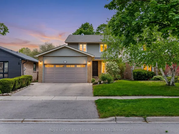 117 Chalmers St, Oakville, ON L6L 5P2