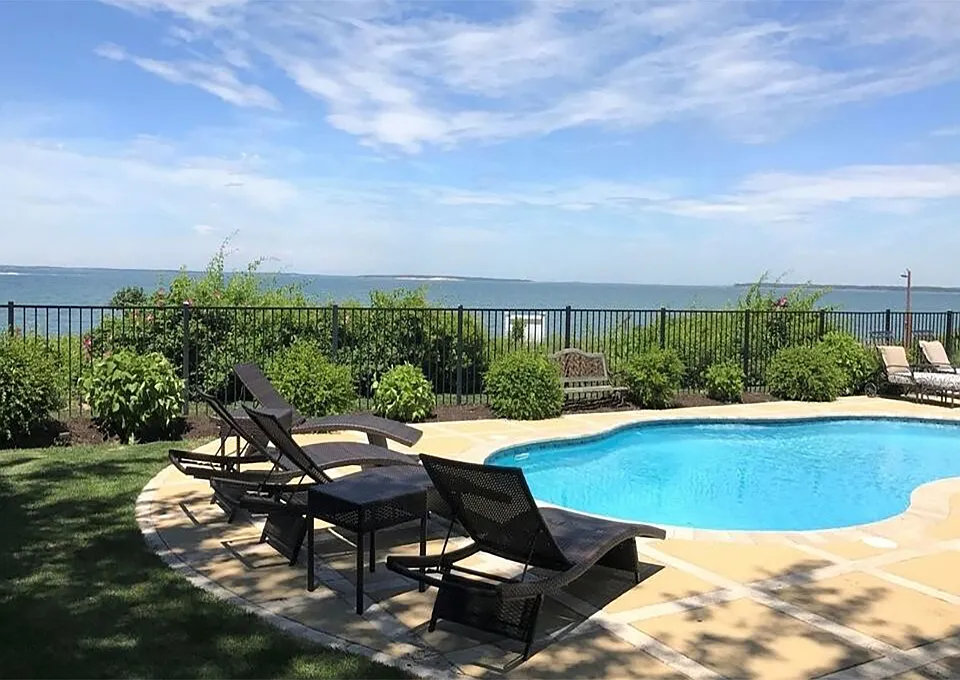 18 Cedar Point Rd