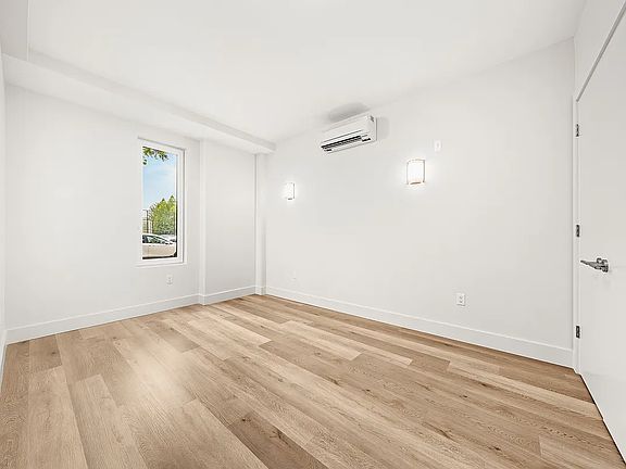 4th image of 91 Bruckner Blvd #119