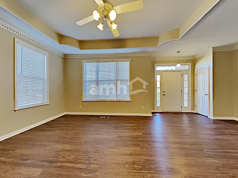 109 Crestside Ct — Photo 5