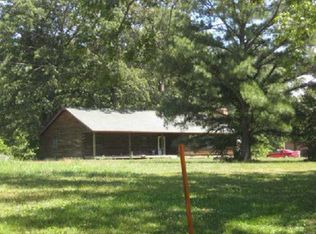 7620 Peacock Site Rd, New Athens, IL 62264