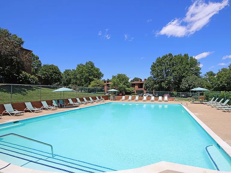 120 Turtle Creek Rd #4 — Photo 1