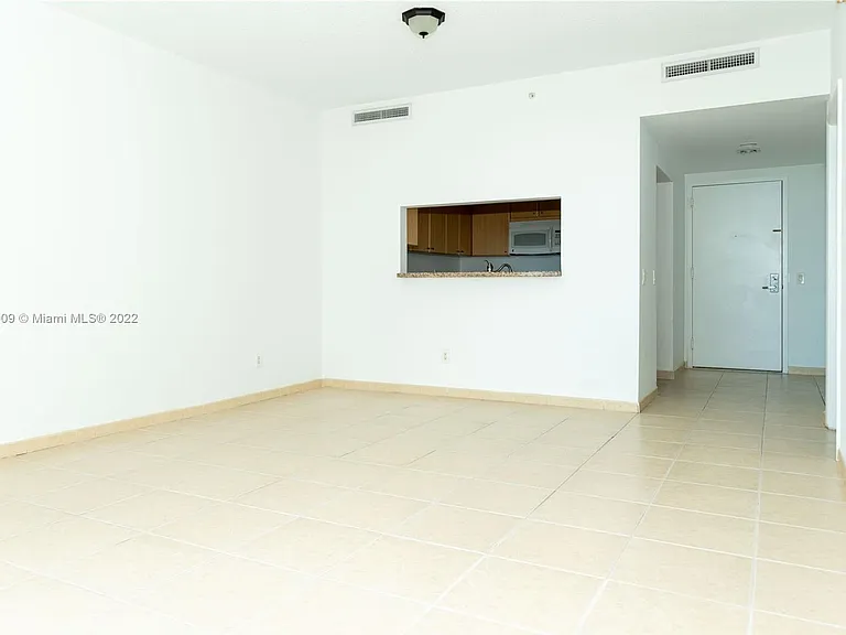 2475 Brickell Ave #709 — Photo 9