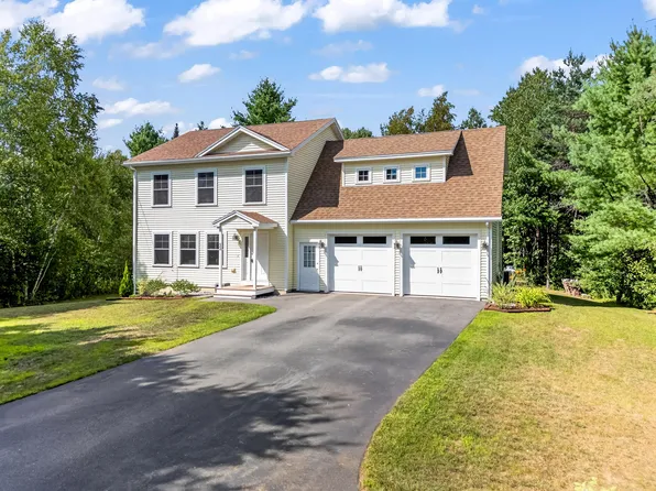 32 Tree Farm Road, Brunswick, ME 04011