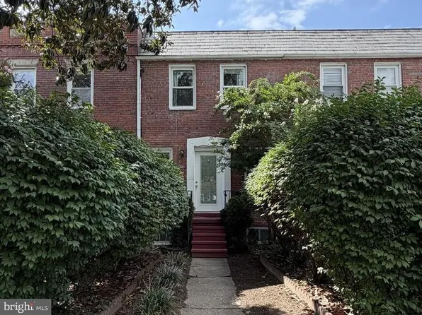 422 Earl St, Alexandria, VA 22314