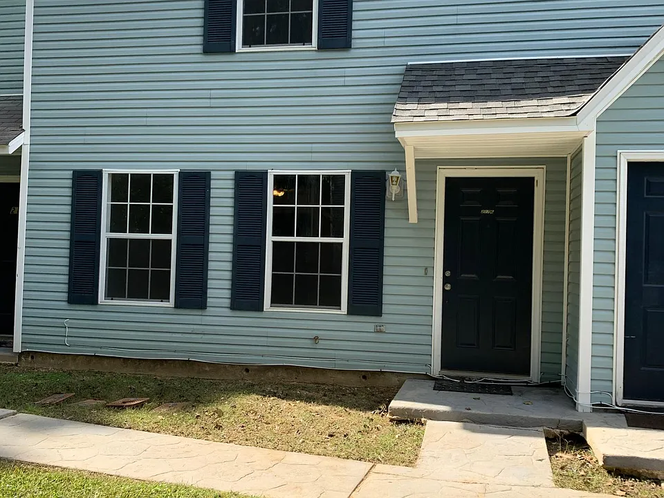 2175 Timberwood Cir S