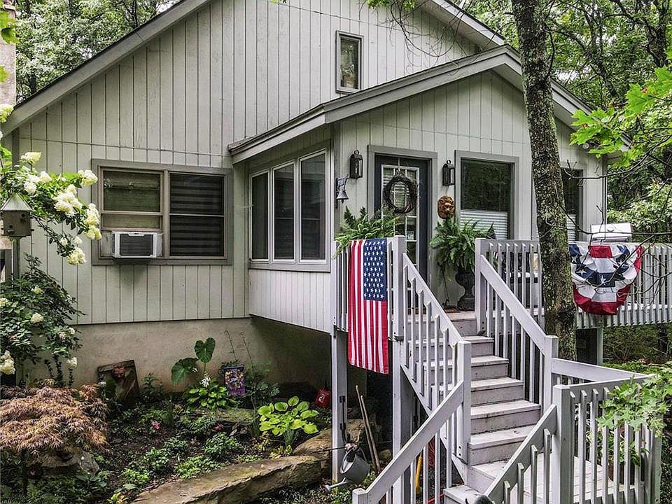 202 Buckhorn Ln, Cresco, PA 18326 MLS 712052 Zillow