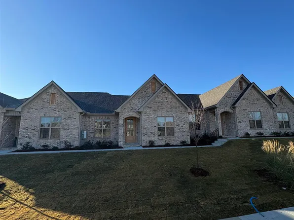 207 Edgewood Cir, Little Rock, AR 72223