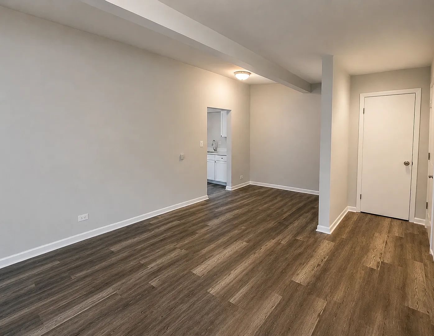 1530 N 1st Avenue — Photo 1